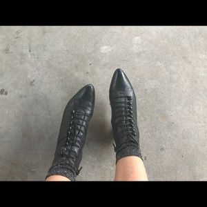 Pixie leather boots
